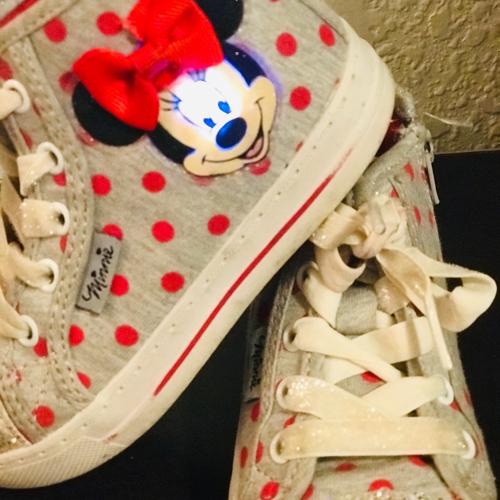 Minnie mouse light up